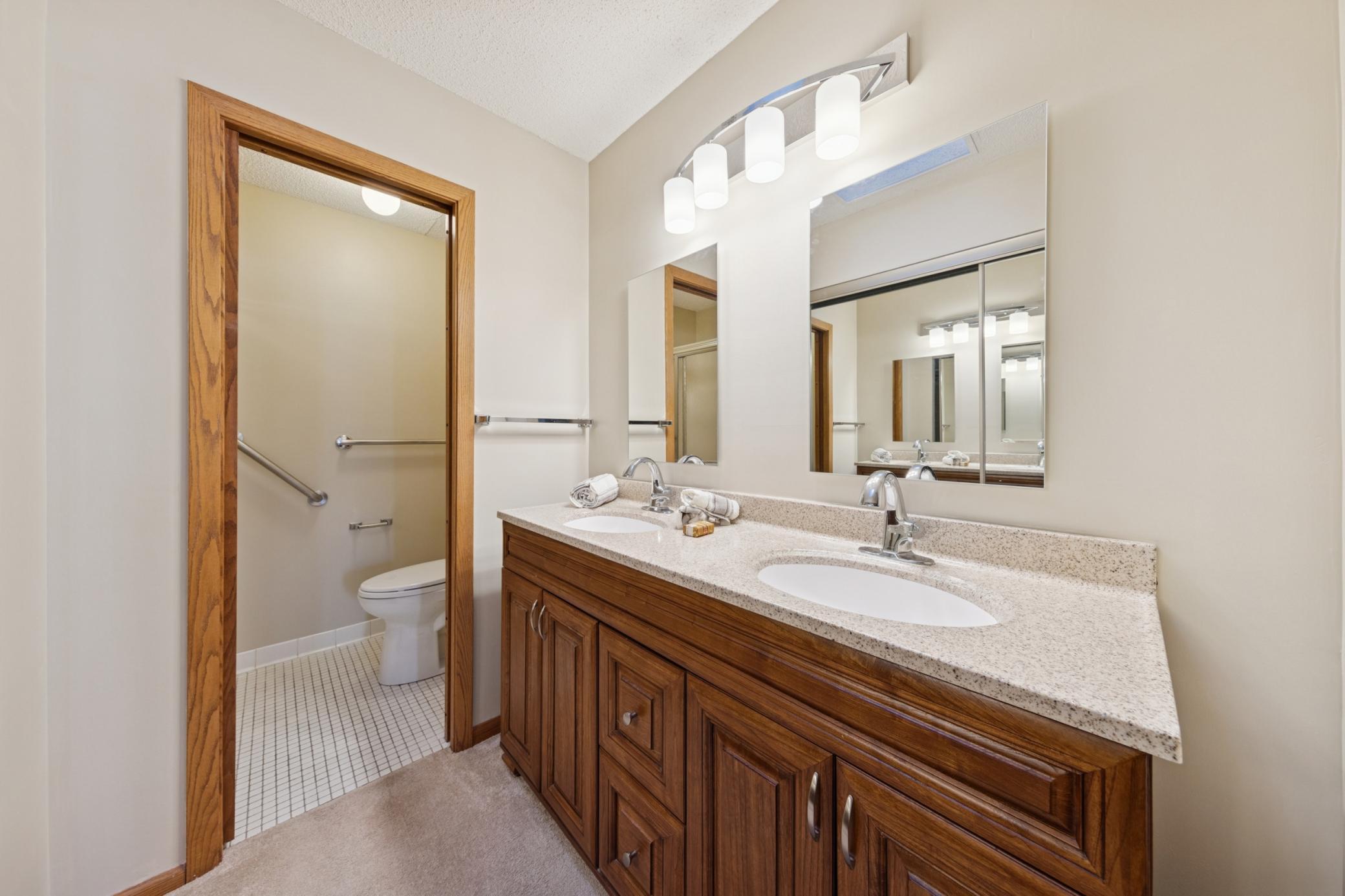 10 Windsor Court, Unit 311 New Brighton, MN 55112 - Photo 17 of 25