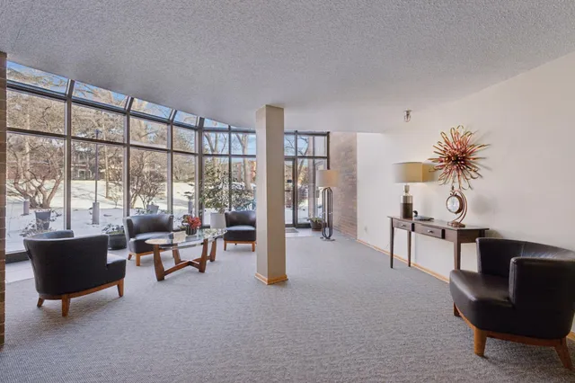 $205,000 | 10 Windsor Court, Unit 311, New Brighton, MN 55112