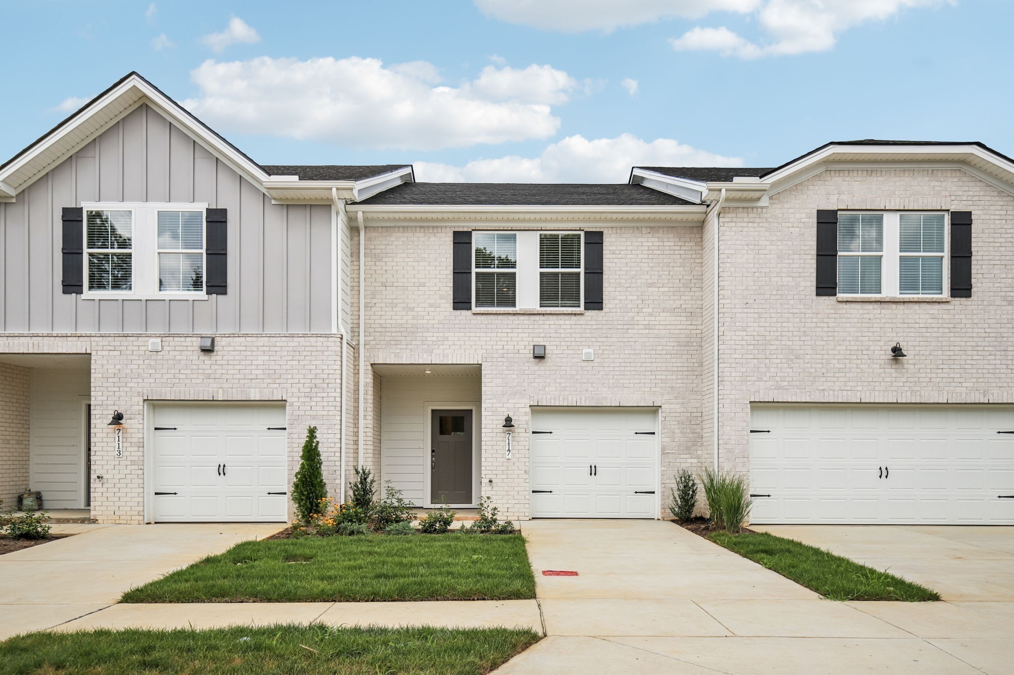 7148 Cedarcrest Court Fairview, TN 37062 - Photo 2 of 29