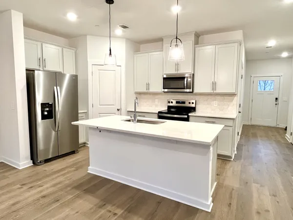 $2,300 | 7148 Cedarcrest Court, Fairview, TN 37062