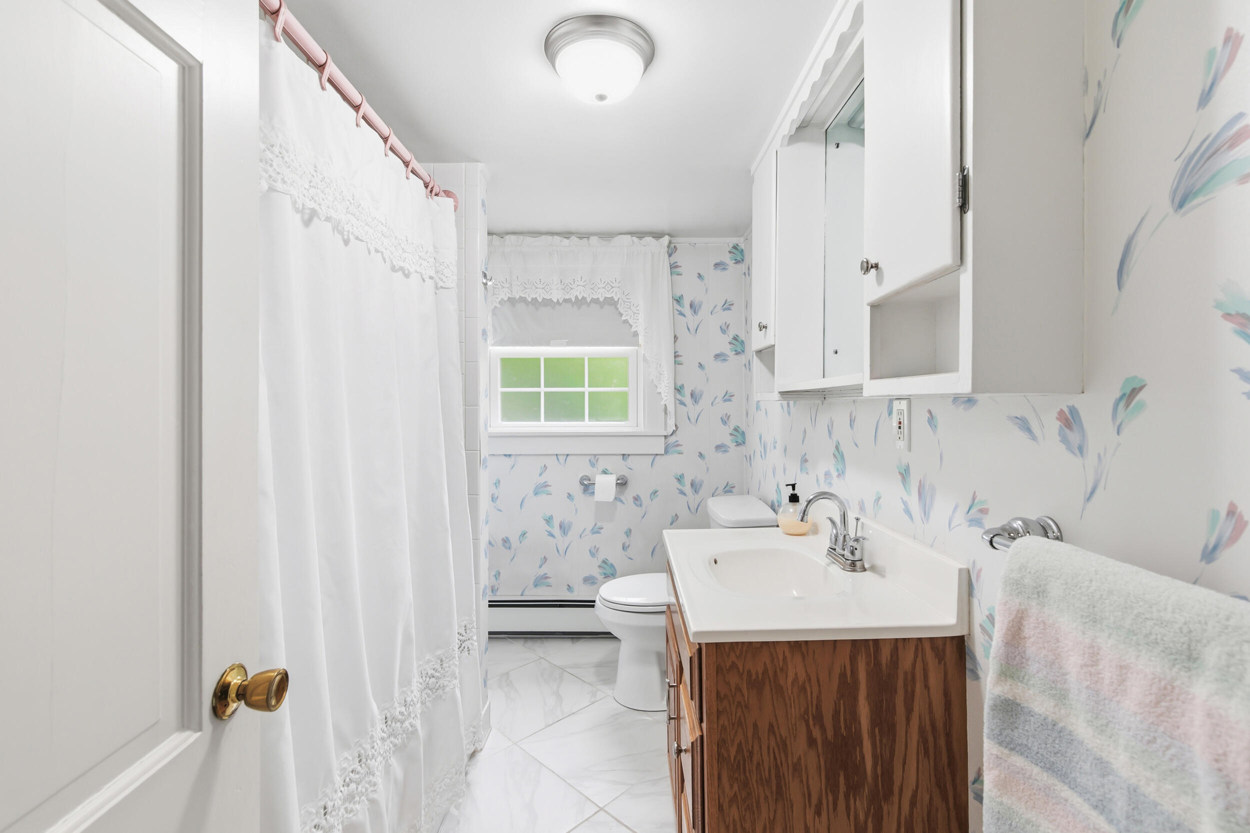 69 Railroad Avenue Springvale, ME 04083 - Photo 14 of 48