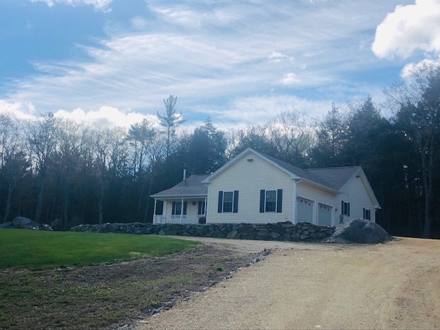 547 Raymond Road Candia, NH 03034 - Photo 23 of 33