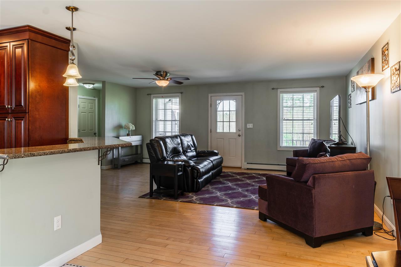 547 Raymond Road Candia, NH 03034 - Photo 7 of 33