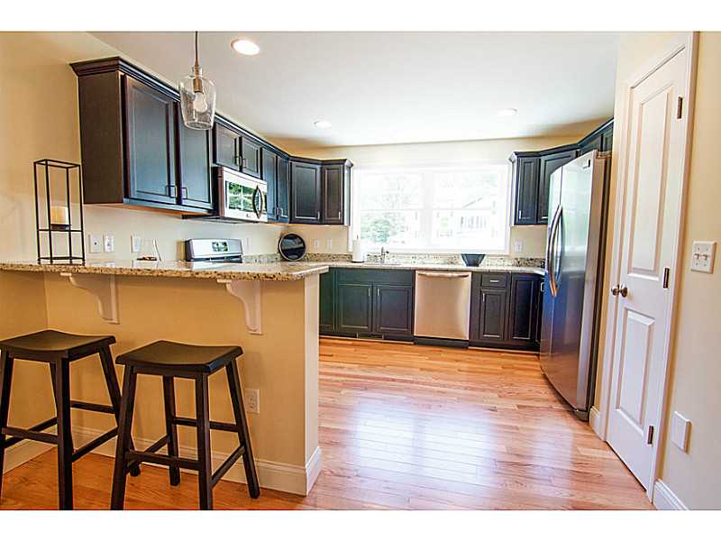 1209 Centerville Road, Unit 8 Warwick, RI 02886 - Photo 6 of 21 Kitchen.