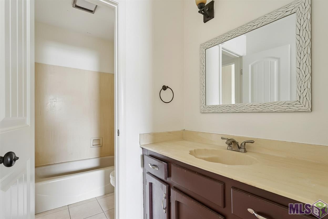 133 Bon Temps Roule, Unit 5C Mandeville, LA 70471 - Photo 9 of 10