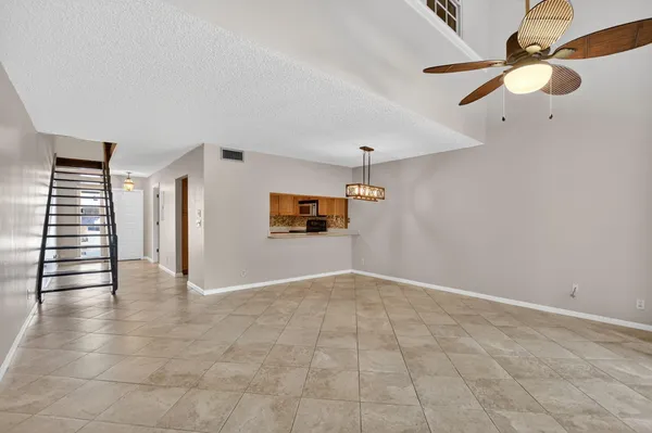 $3,200 | 243 Northwest 45th Avenue, Unit 243, Deerfield Beach, FL 33442