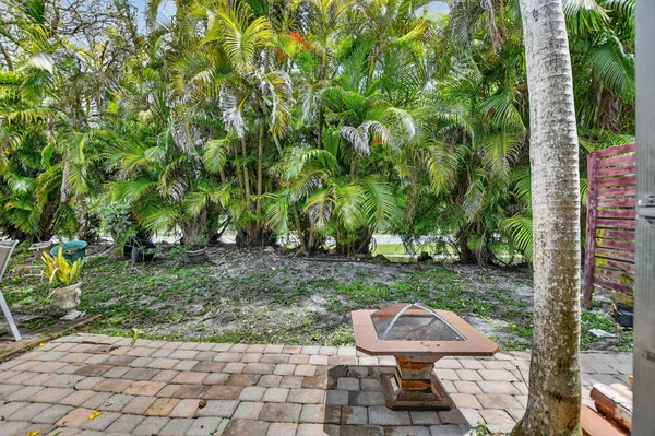$3,200 | 243 Northwest 45th Avenue, Unit 243, Deerfield Beach, FL 33442