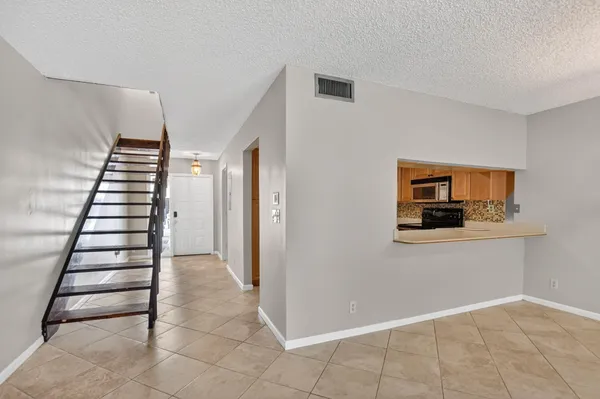 $3,200 | 243 Northwest 45th Avenue, Unit 243, Deerfield Beach, FL 33442