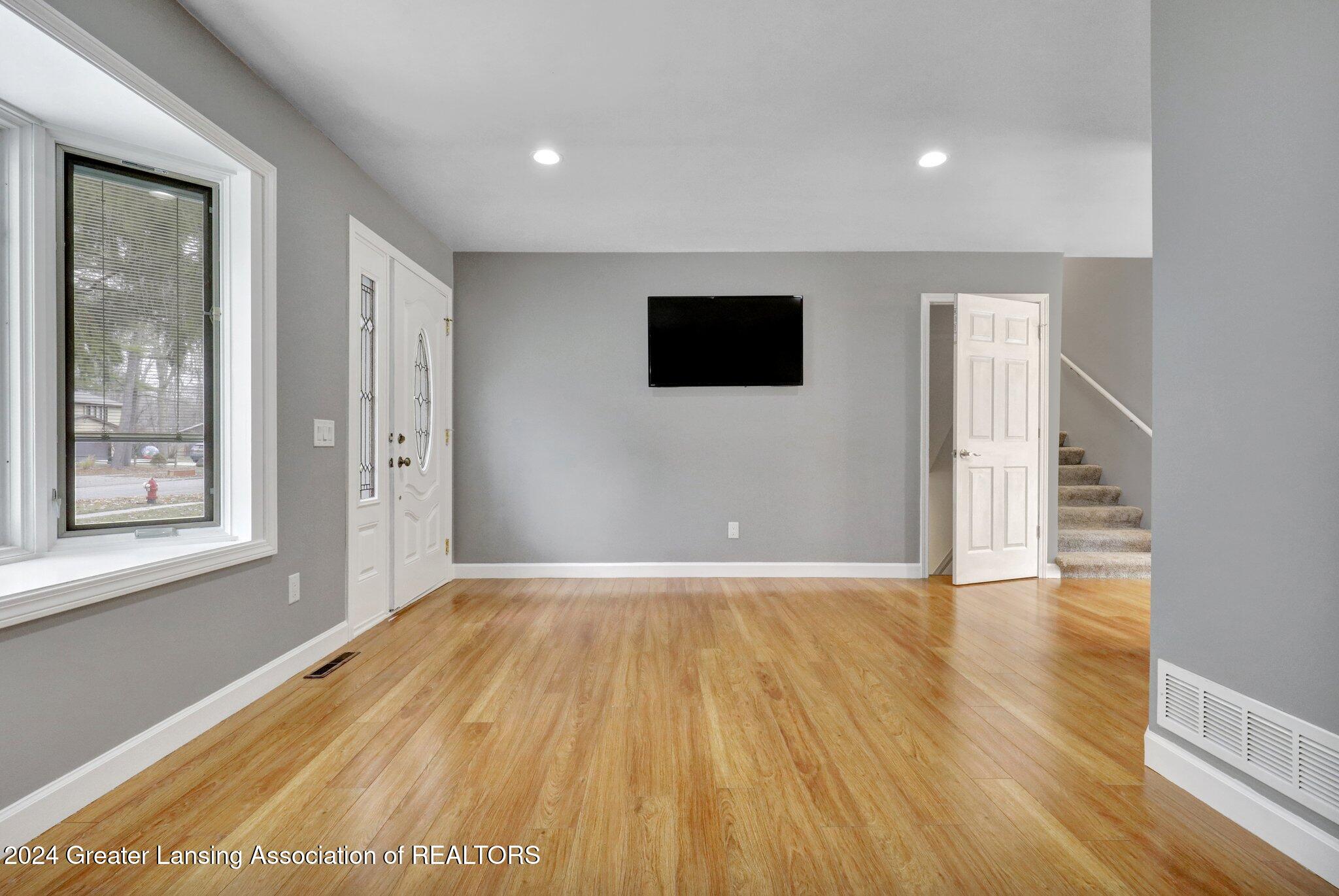 5900 Perrine Road Midland, MI 48640 - Photo 10 of 40 24-web-or-mls-Open Ended Media-24