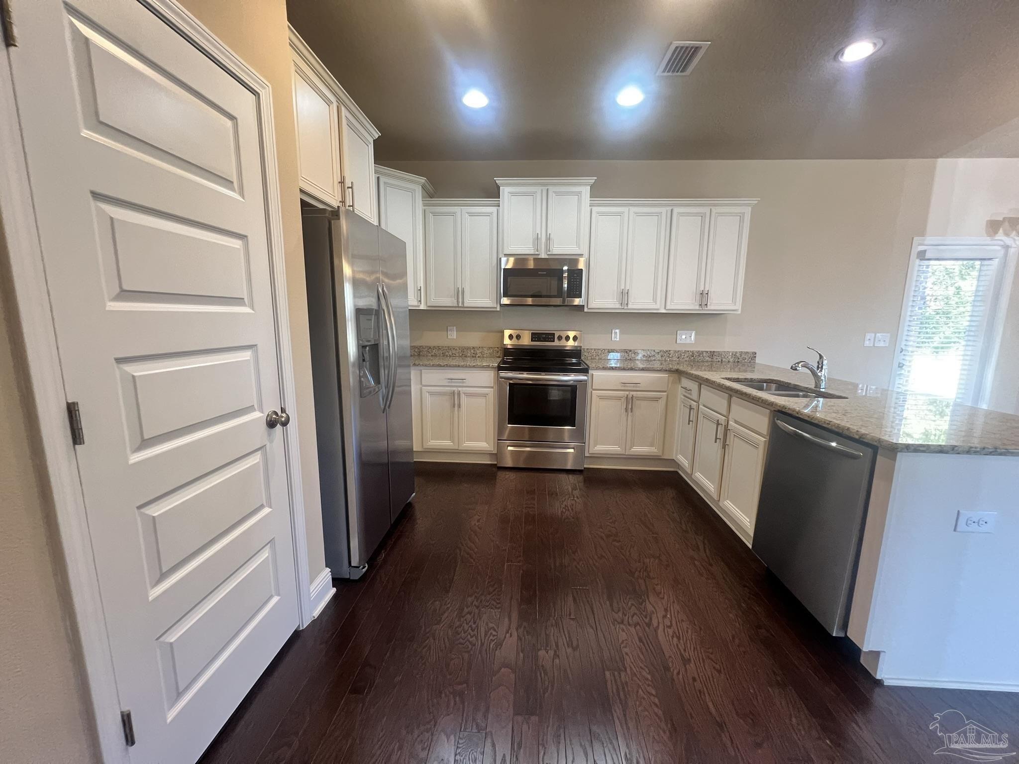 4512 Oak Orchard Circle Pace, FL 32571 - Photo 7 of 42