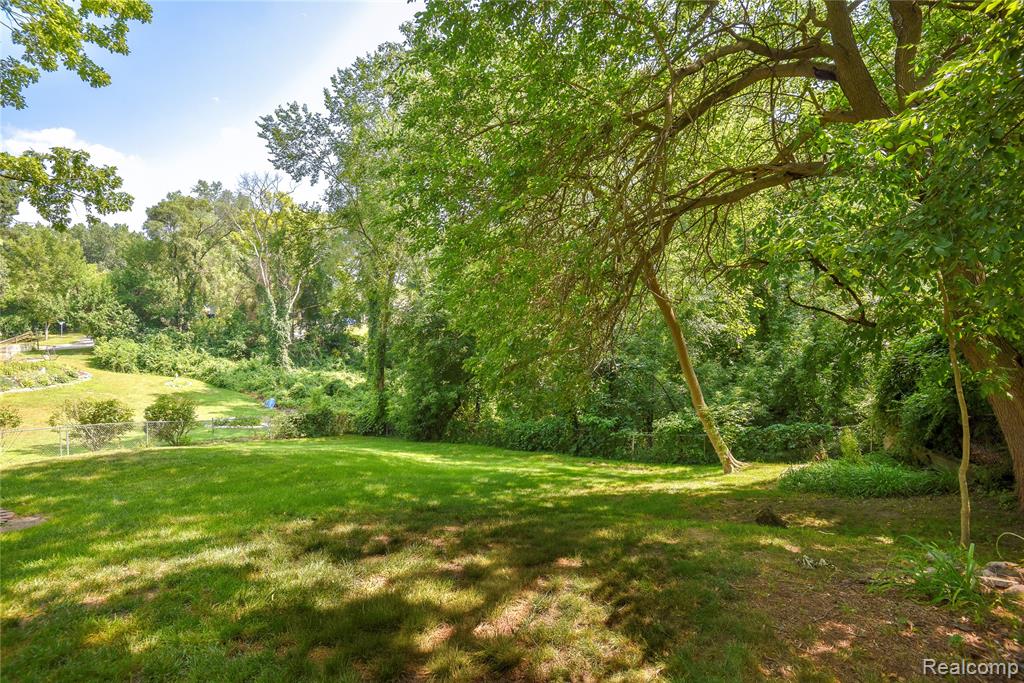 559 Heights Road Lake Orion, MI 48362 - Photo 15 of 85 Gallery Image 15