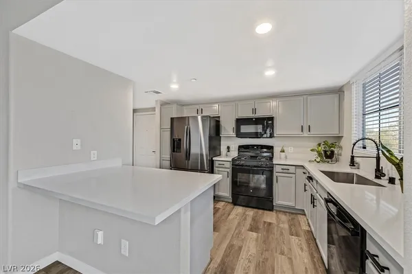 $264,000 | 833 Aspen Peak Loop, Unit 121, Henderson, NV 89011