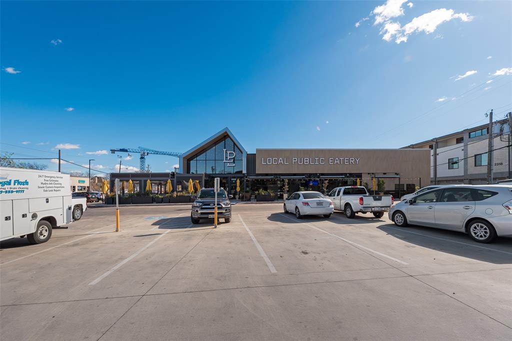 5205 Capitol Avenue, Unit 1 Dallas, TX 75206 - Photo 39 of 39 a view of parking area