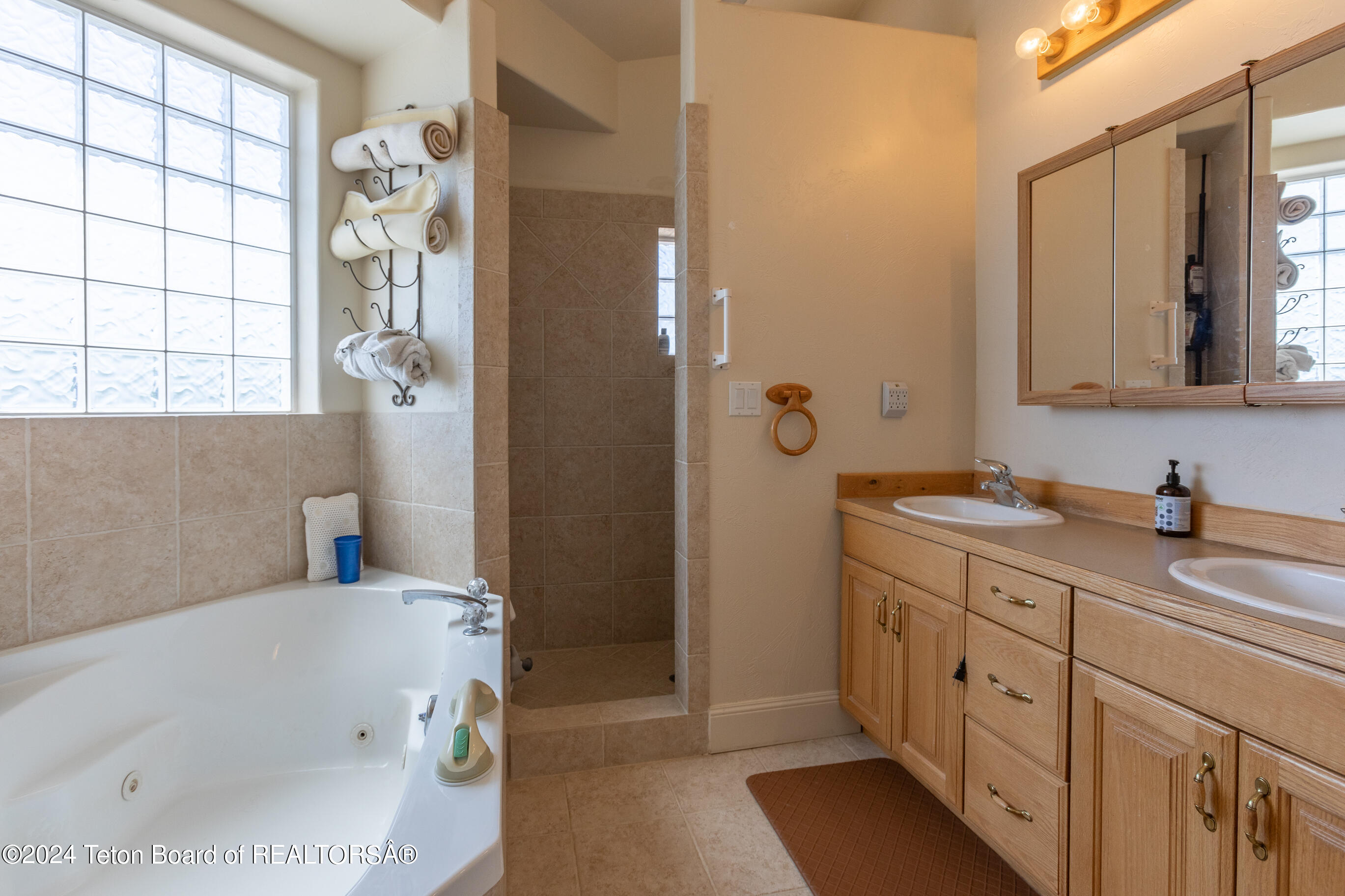 1300 Hillside Loop Road Thayne, WY 83127 - Photo 18 of 42 1300 Hillside Thayne-11