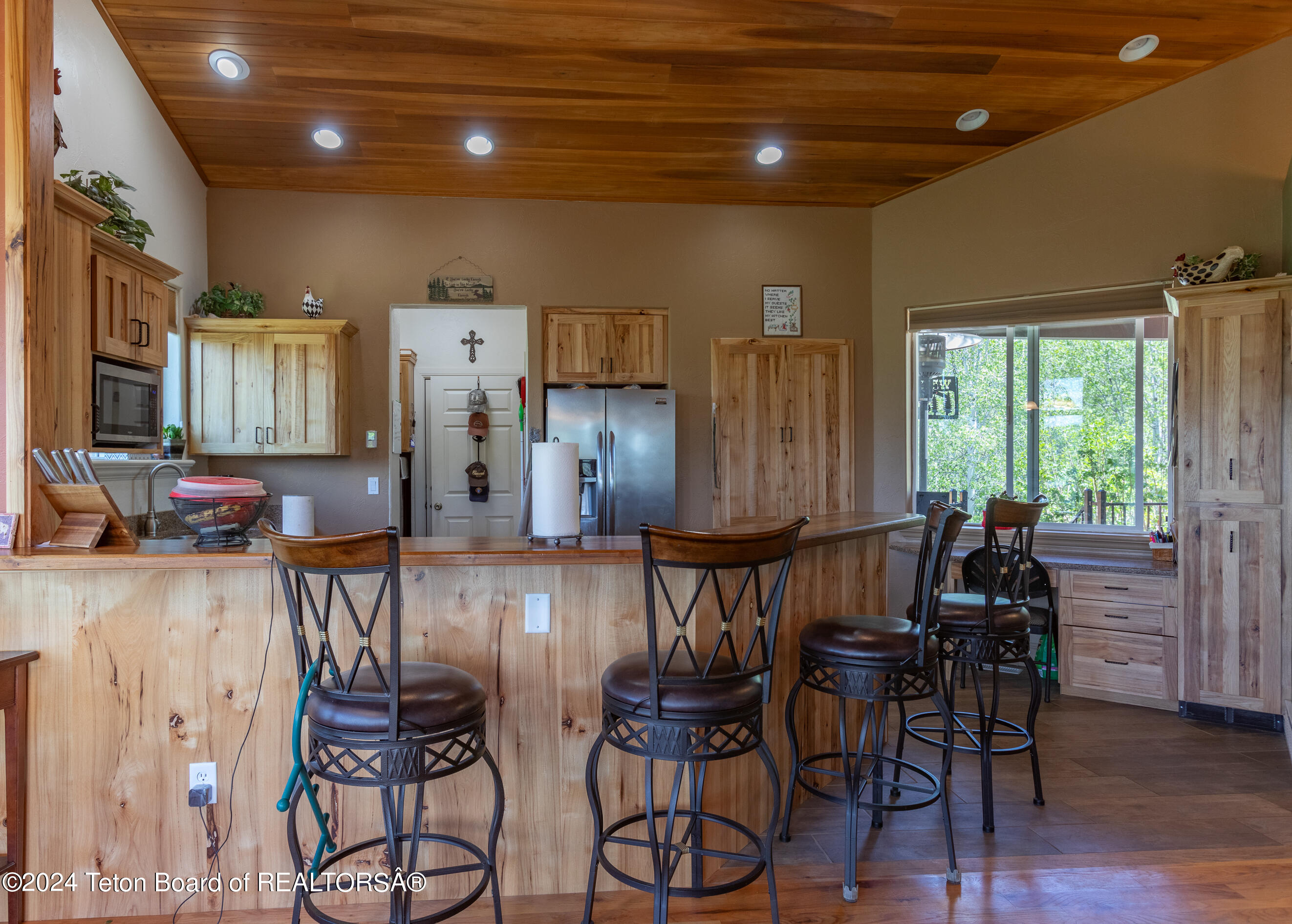 1300 Hillside Loop Road Thayne, WY 83127 - Photo 28 of 42 kitchen
