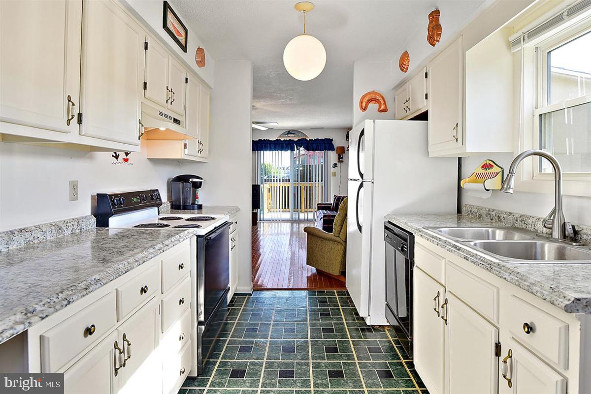 615 Osprey Road Ocean City, MD 21842 - Photo 9 of 35 Gallery Image 9
