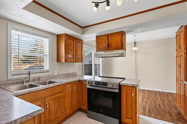 $178,500 | 2230 Jeffery Drive, St. Joseph, IL 61873