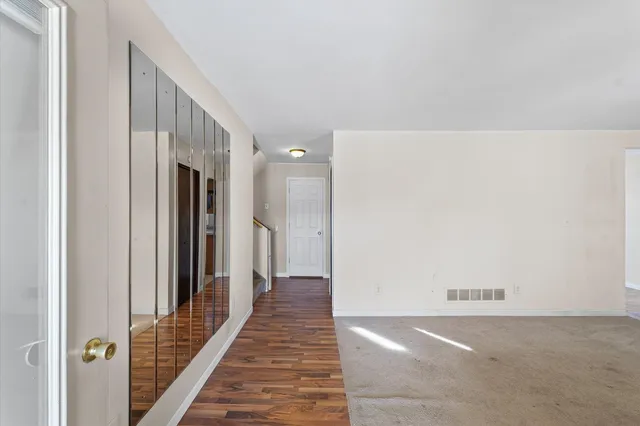 $178,500 | 2230 Jeffery Drive, St. Joseph, IL 61873