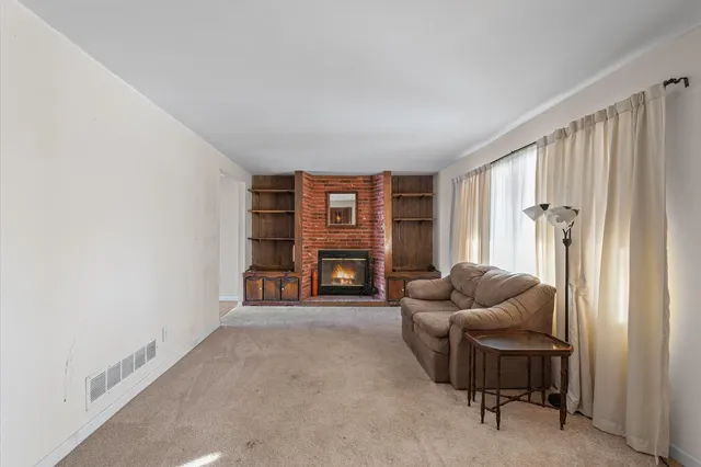 $178,500 | 2230 Jeffery Drive, St. Joseph, IL 61873