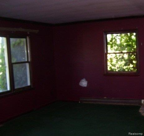7981 Scofield Road Maybee, MI 48159 - Photo 5 of 7 899019474 Living.jpg