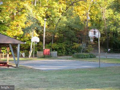538 Kendall Road Crownsville, MD 21032 - Photo 27 of 30 Community - Basketball and Playground