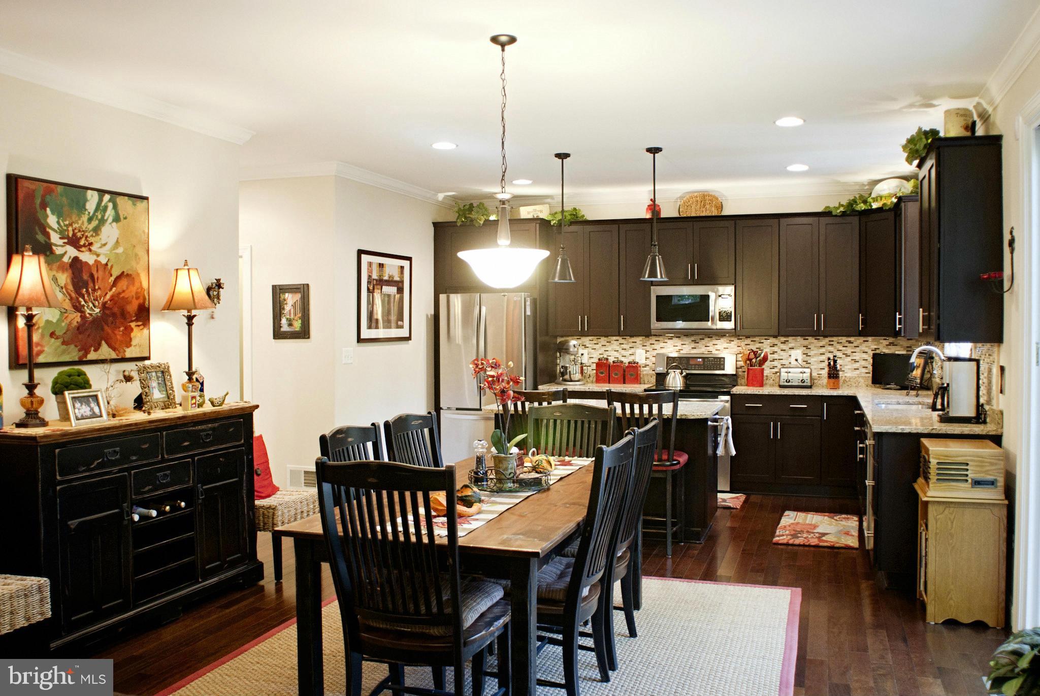 538 Kendall Road Crownsville, MD 21032 - Photo 6 of 30 Long View of Eating Area into Kitchen