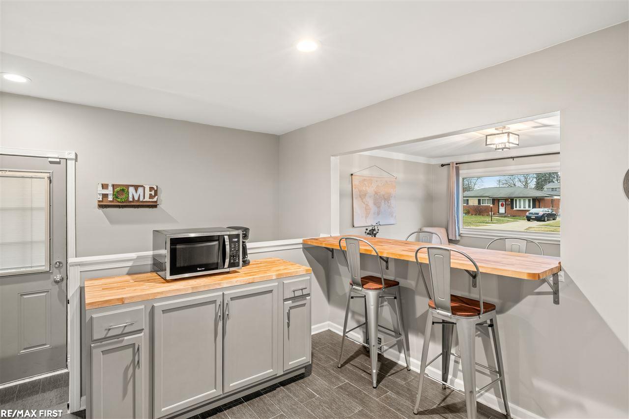 40966 Pickett Ridge Road Sterling Heights, MI 48313 - Photo 8 of 27