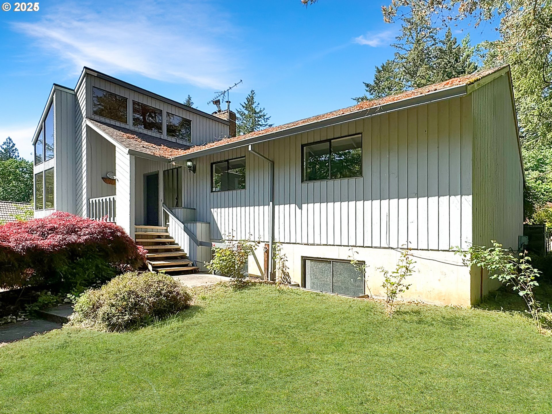 7510 Southeast Barbara Welch Road Portland, OR 97236 - Photo 3 of 33 Gallery Image 3