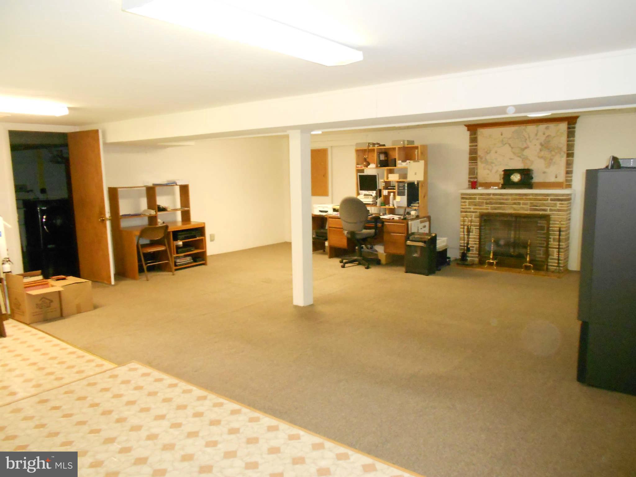 3701 Vega Road Randallstown, MD 21133 - Photo 19 of 28 Family Room
