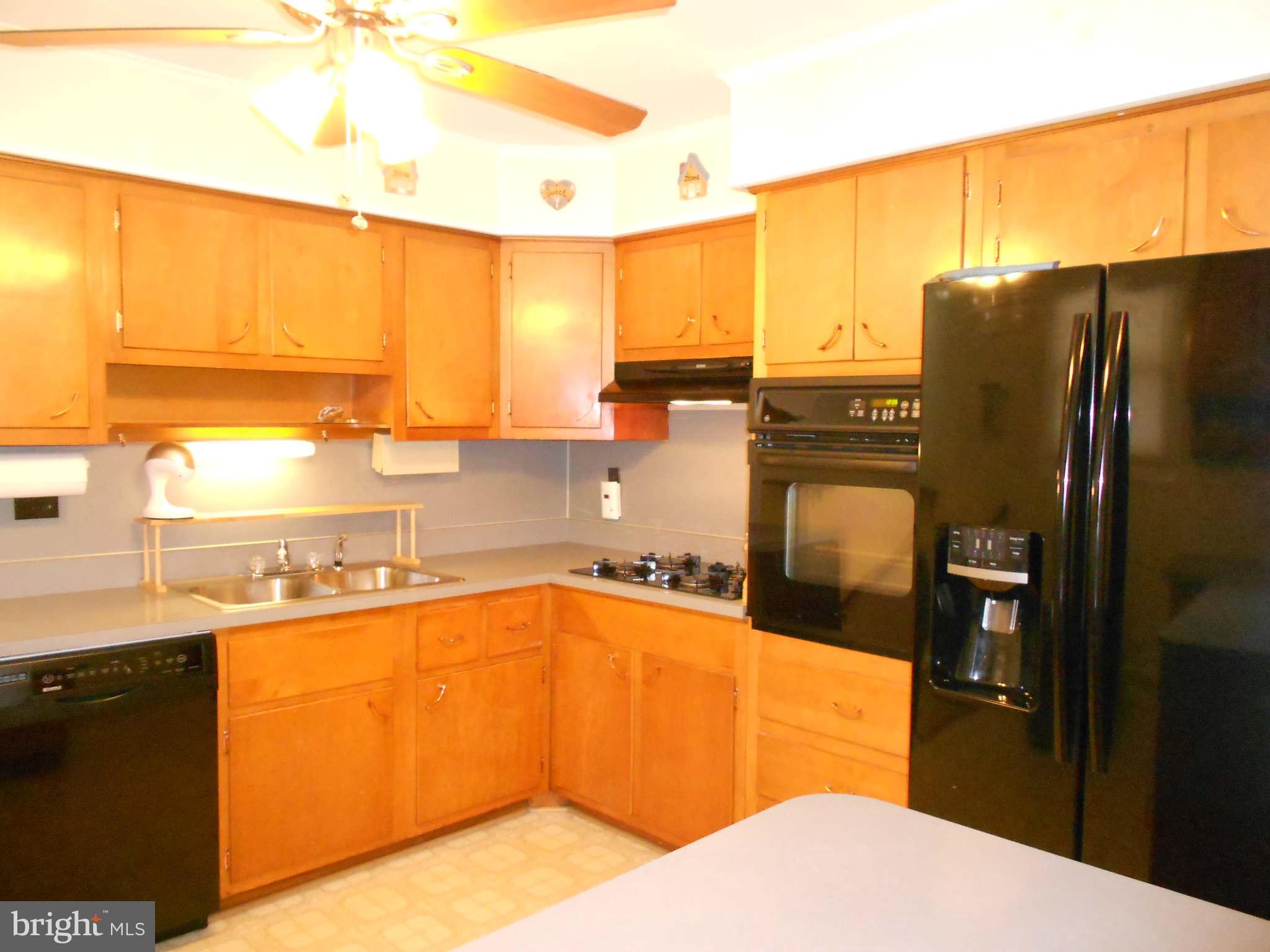 3701 Vega Road Randallstown, MD 21133 - Photo 6 of 28 Kitchen