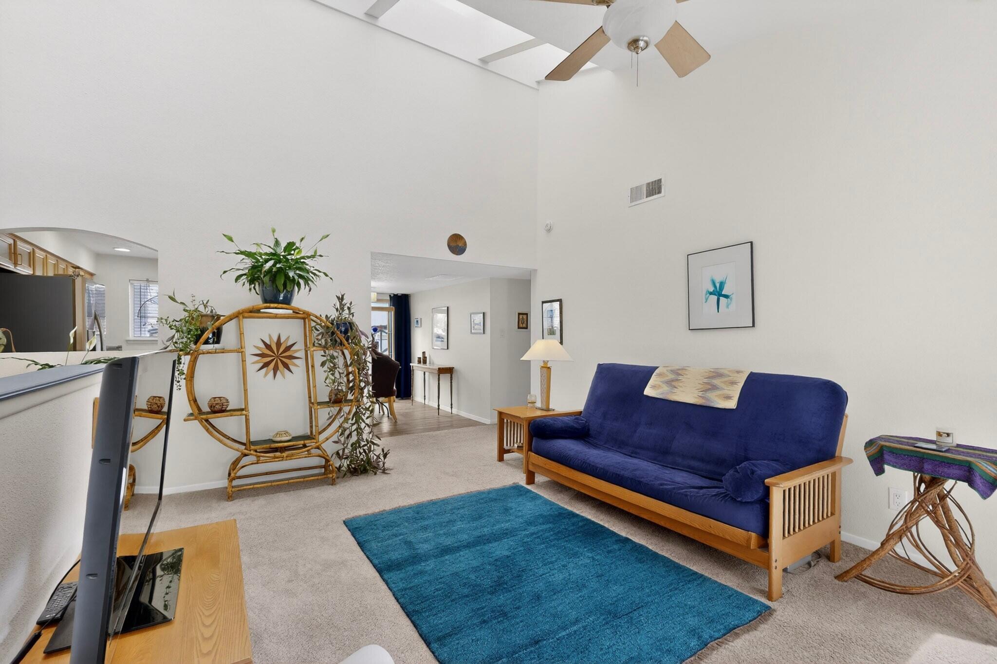 13266 Candelaria Road Northeast Albuquerque, NM 87112 - Photo 8 of 28 Gallery Image 8