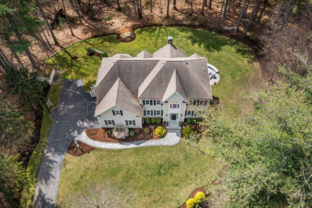 11 Daniel Shays Road Hopkinton, MA 01748 - Photo 4 of 42 Gallery Image 4