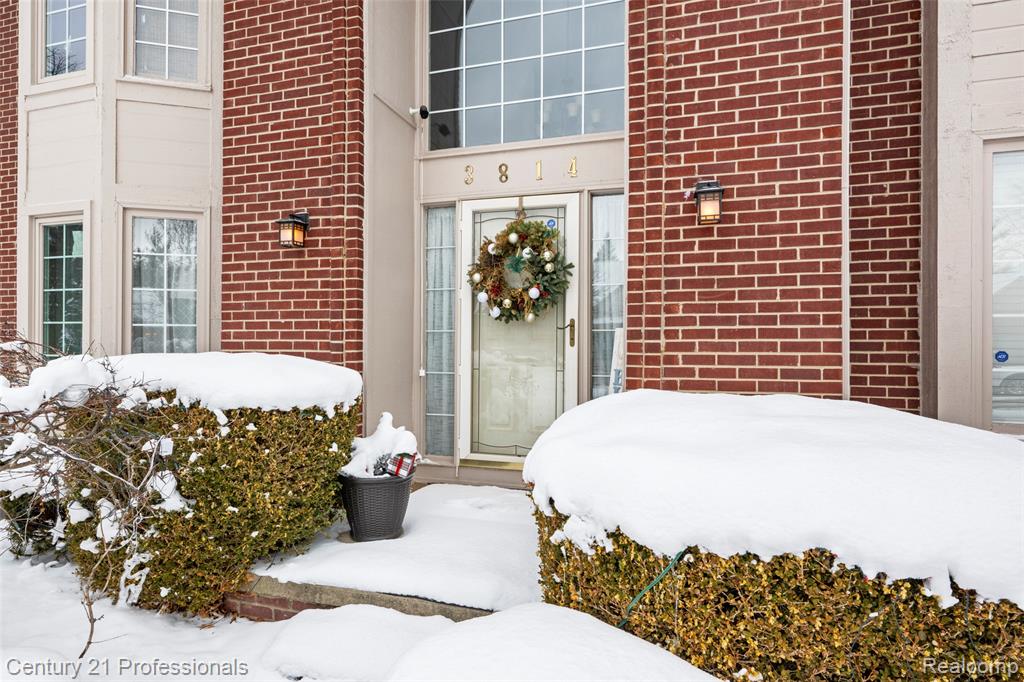 3814 Beechcrest Road Rochester Hills, MI 48309 - Photo 3 of 49