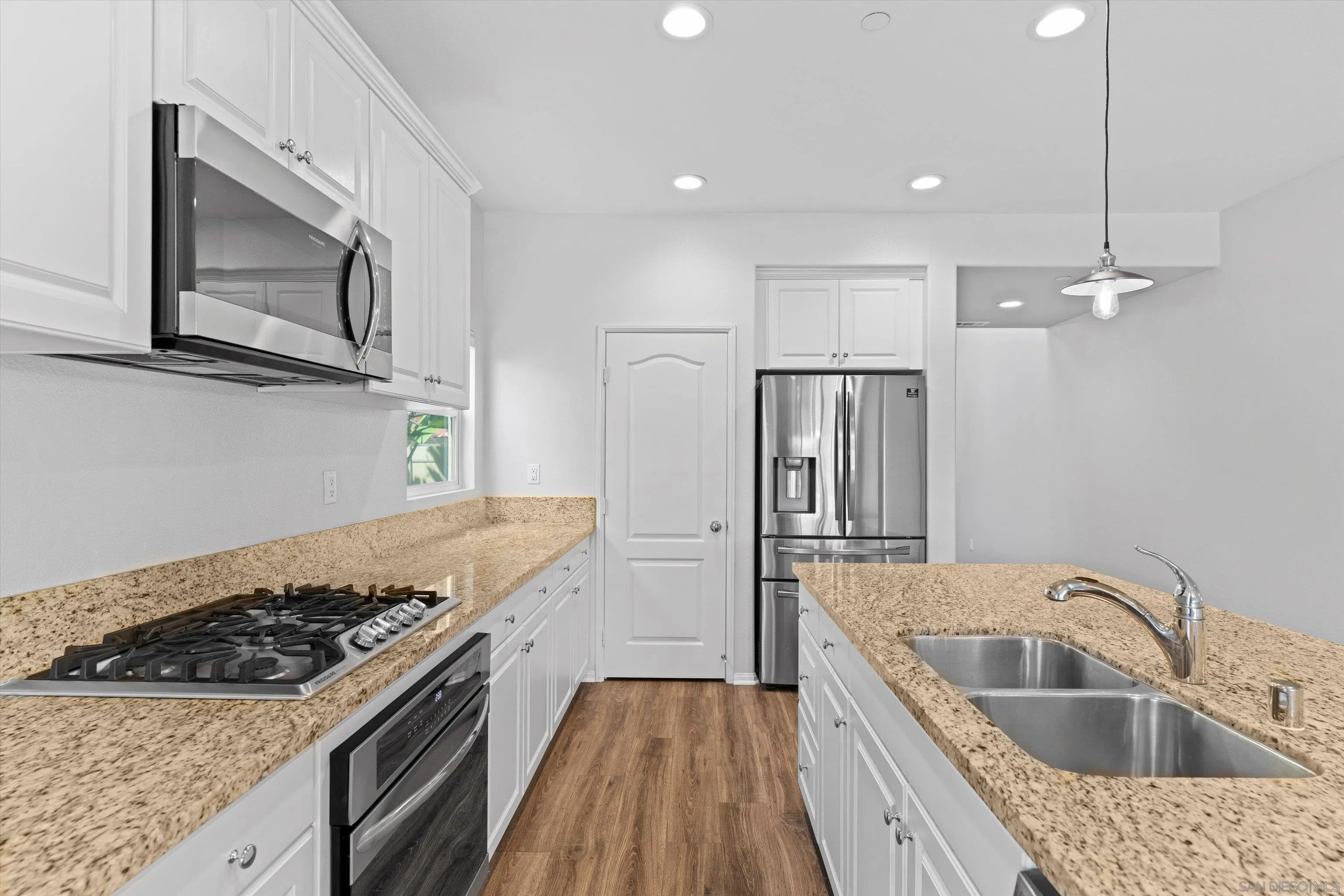 339 Calabrese Street Fallbrook, CA 92028 - Photo 12 of 35