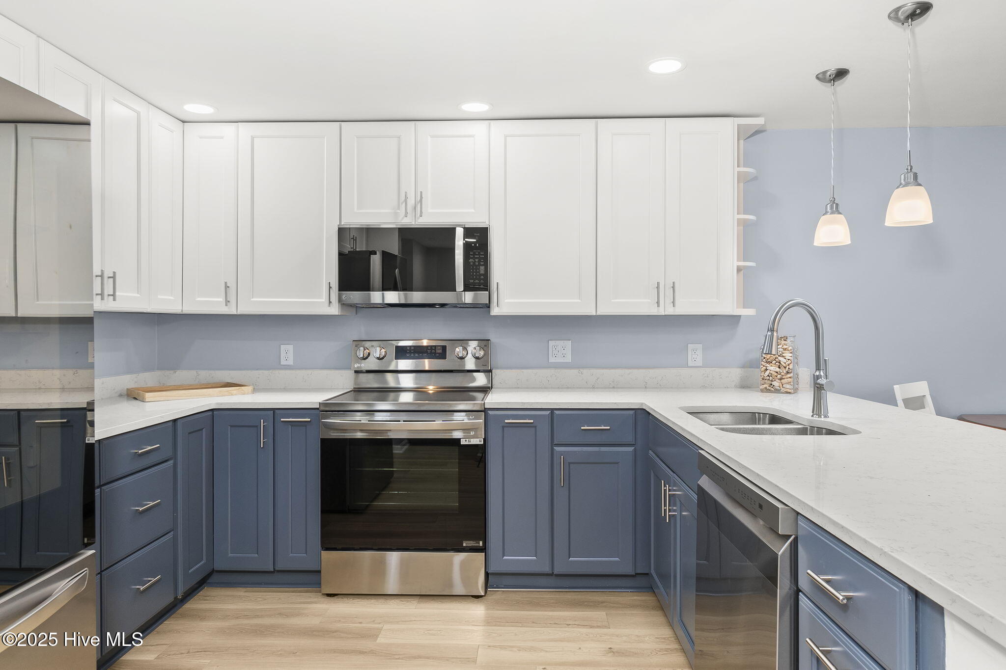 331 Salter Path Road, Unit 104 BEACHWALK Pine Knoll Shores, NC 28512 - Photo 3 of 47 Updated kitchen w/ bar seating