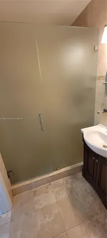 $2,150 | 2211 West 52nd Street, Unit 207, Hialeah, FL 33016