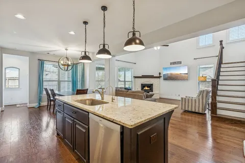 $625,000 | 29918 Valley Terrace Drive, Fulshear, TX 77406