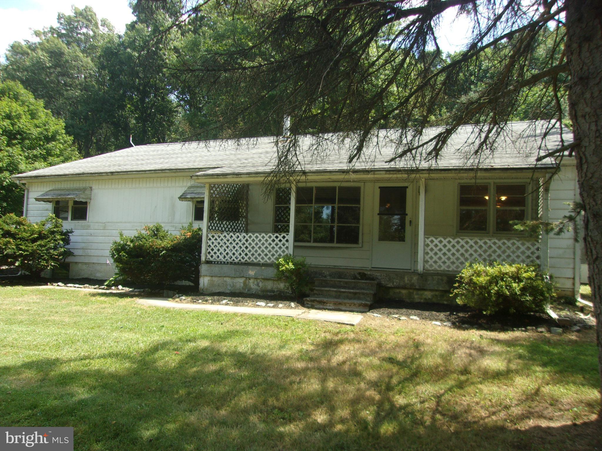 940 Burkholder Road Red Lion, PA 17356 - Photo 2 of 35