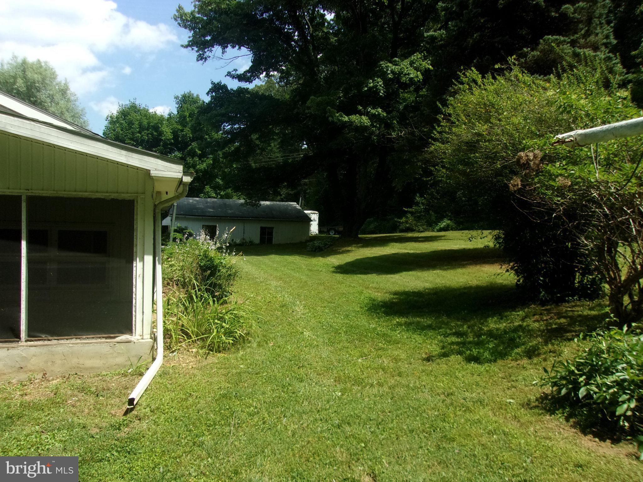 940 Burkholder Road Red Lion, PA 17356 - Photo 4 of 35
