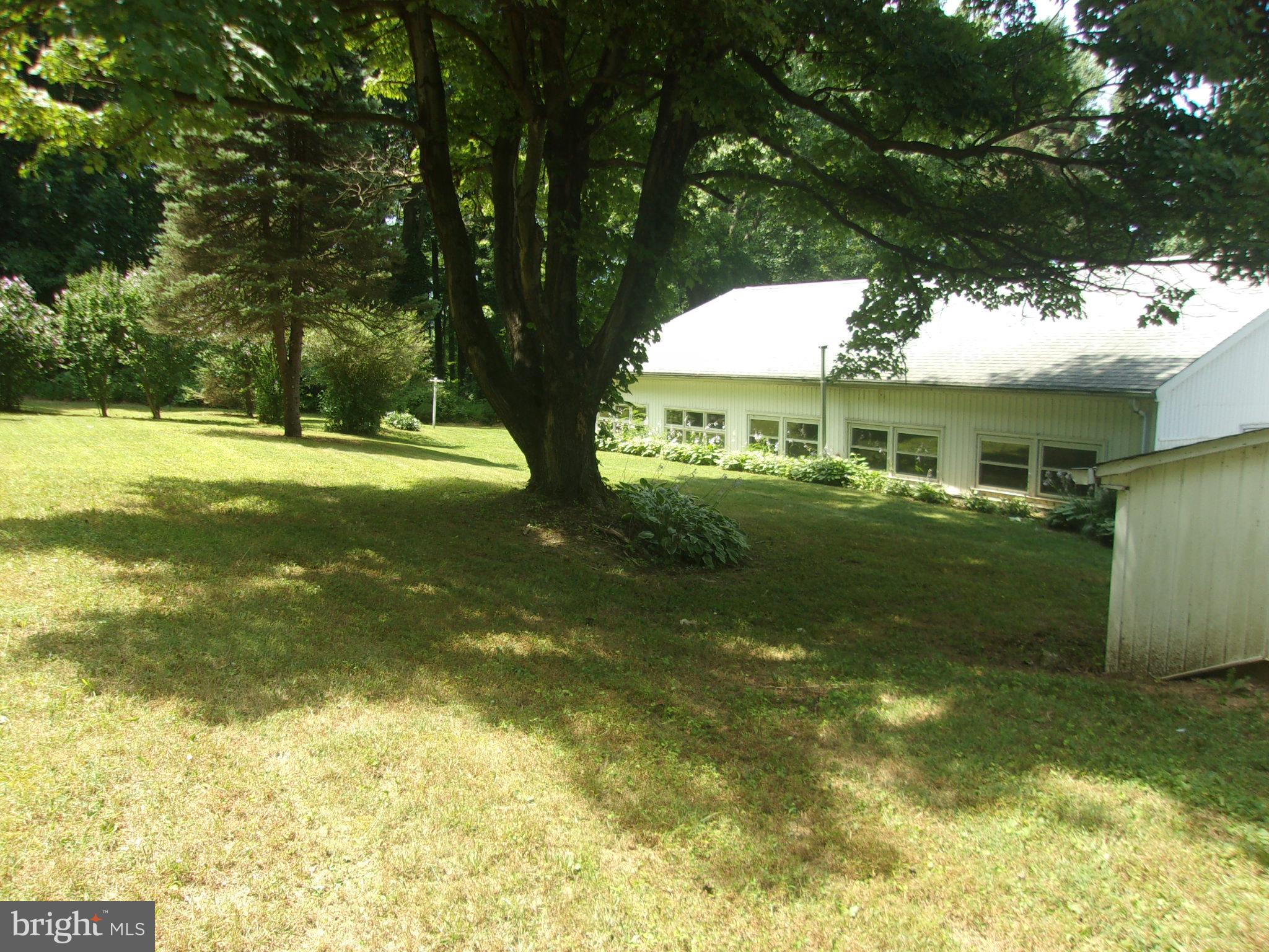 940 Burkholder Road Red Lion, PA 17356 - Photo 7 of 35