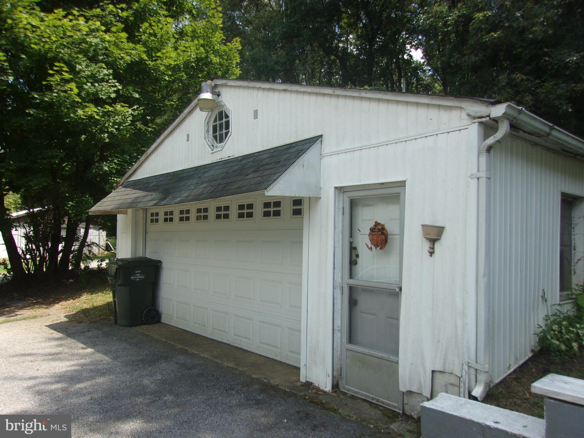 940 Burkholder Road Red Lion, PA 17356 - Photo 10 of 35