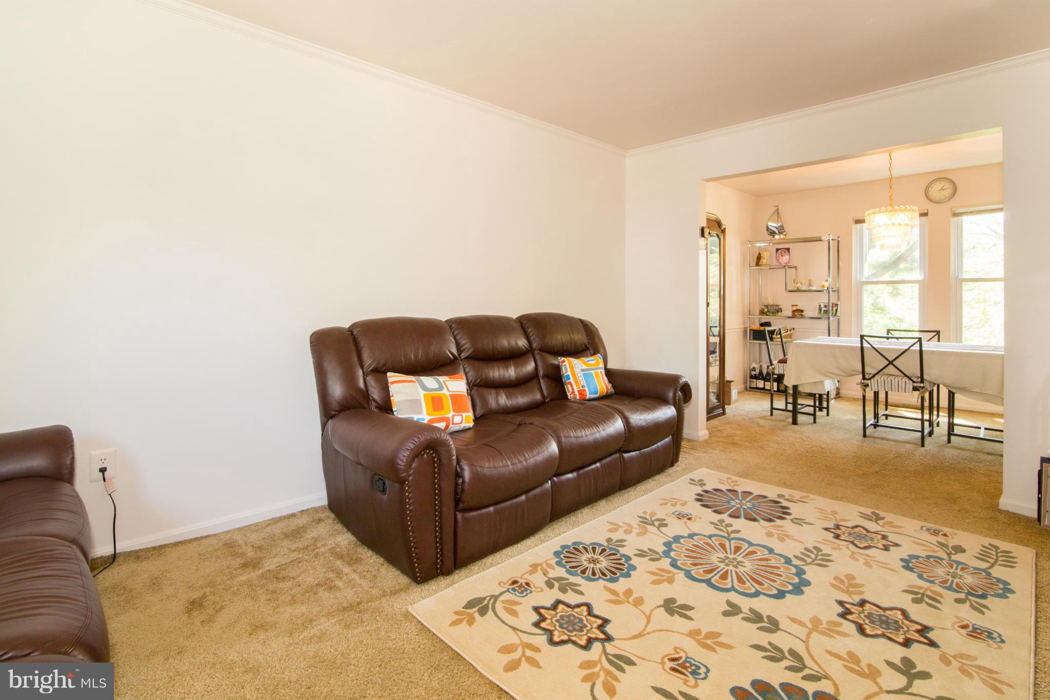 716 Ritchie Avenue Silver Spring, MD 20910 - Photo 7 of 22 Living Room