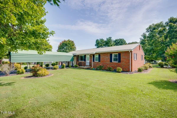 $360,000 | 100 Fairway Drive, Gray, TN 37615