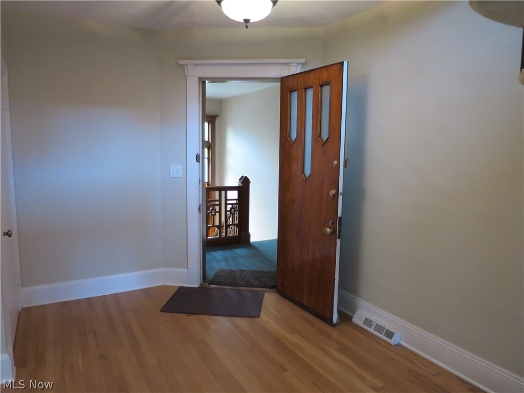 2577 Overlook Road, Unit 6 Cleveland, OH 44106 - Photo 3 of 20 Gallery Image 3
