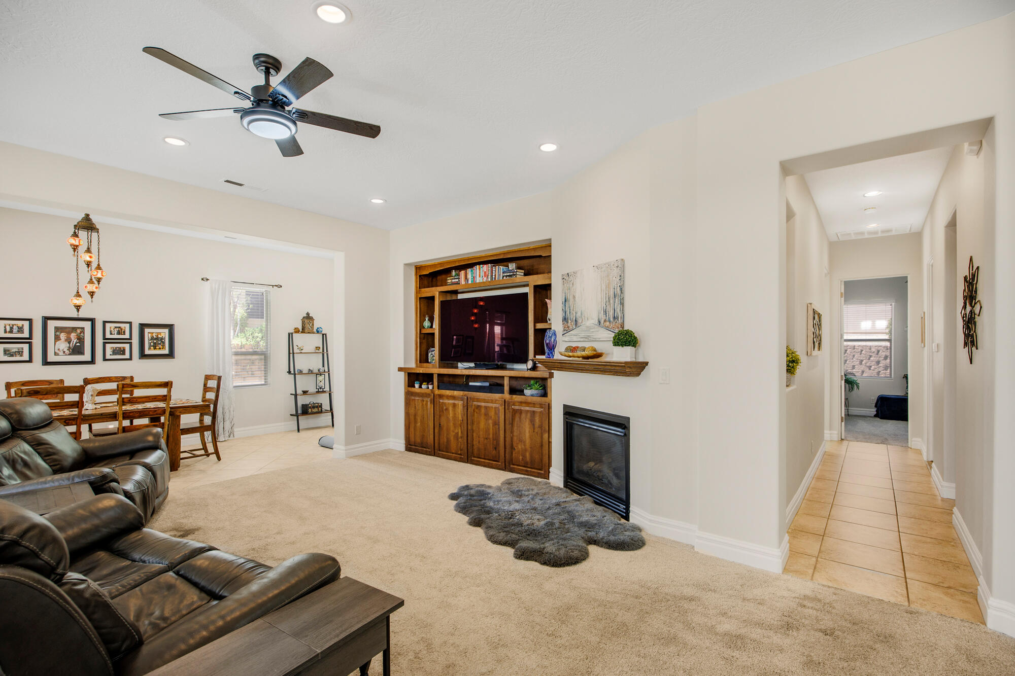 2581 West Desert Springs Road St. George, UT 84770 - Photo 10 of 45 Living/Dining