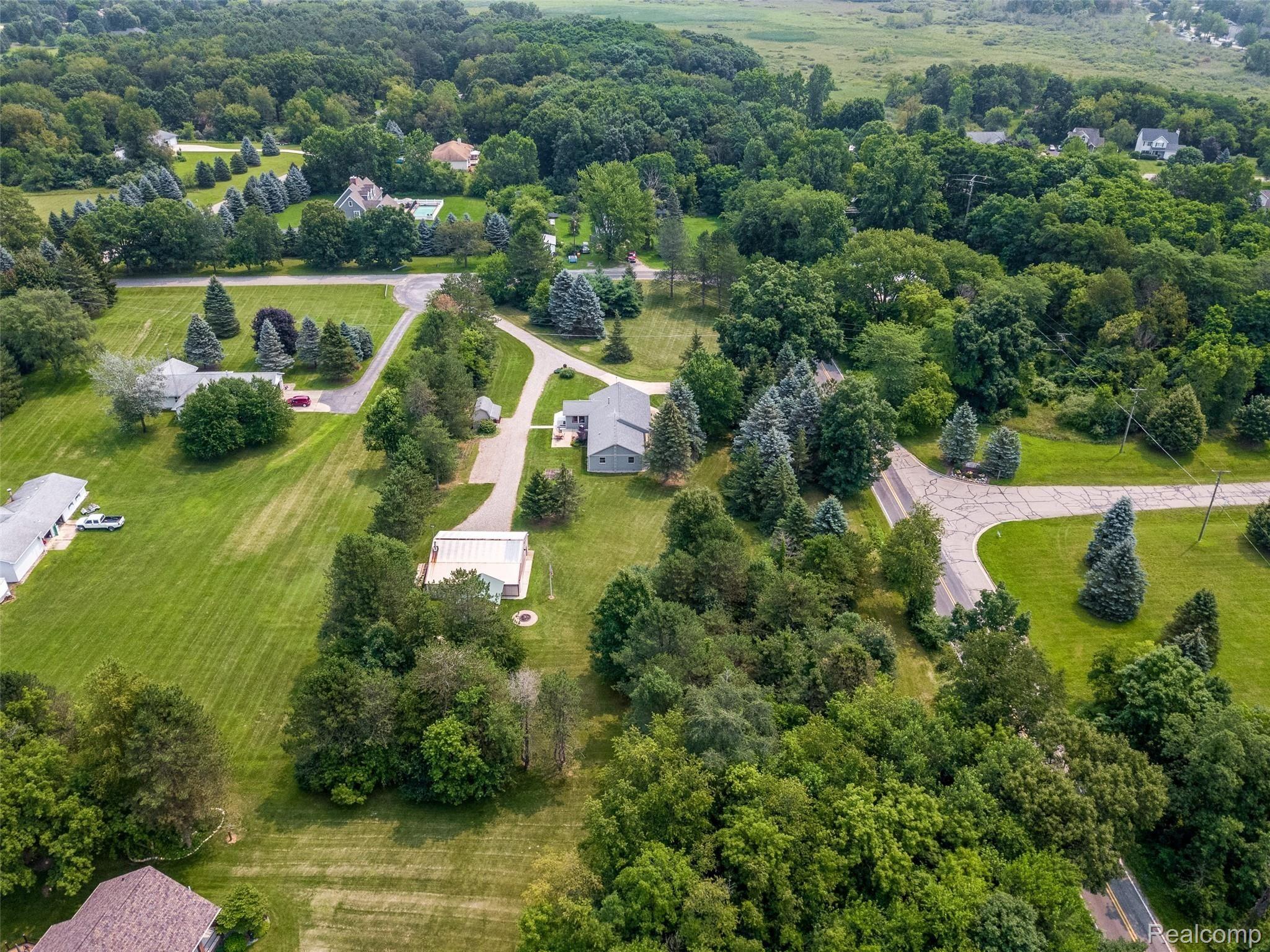 3787 Hooker Road Pinckney, MI 48169 - Photo 32 of 55 Drone16.jpg