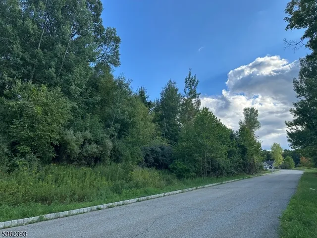 $140,000 | 34 Holland Circle, Sparta, NJ 07871