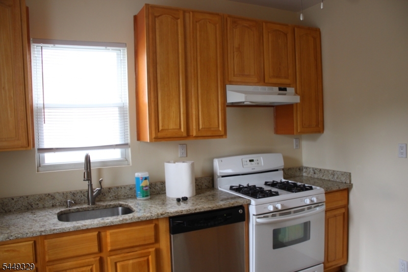 39 Jane Street, Unit 2 East Rutherford, NJ 07073 - Photo 10 of 11 Gallery Image 10