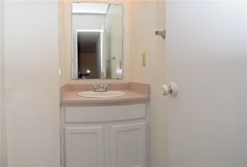 7505 Redcliff Road Indianapolis, IN 46256 - Photo 16 of 32 Gallery Image 16