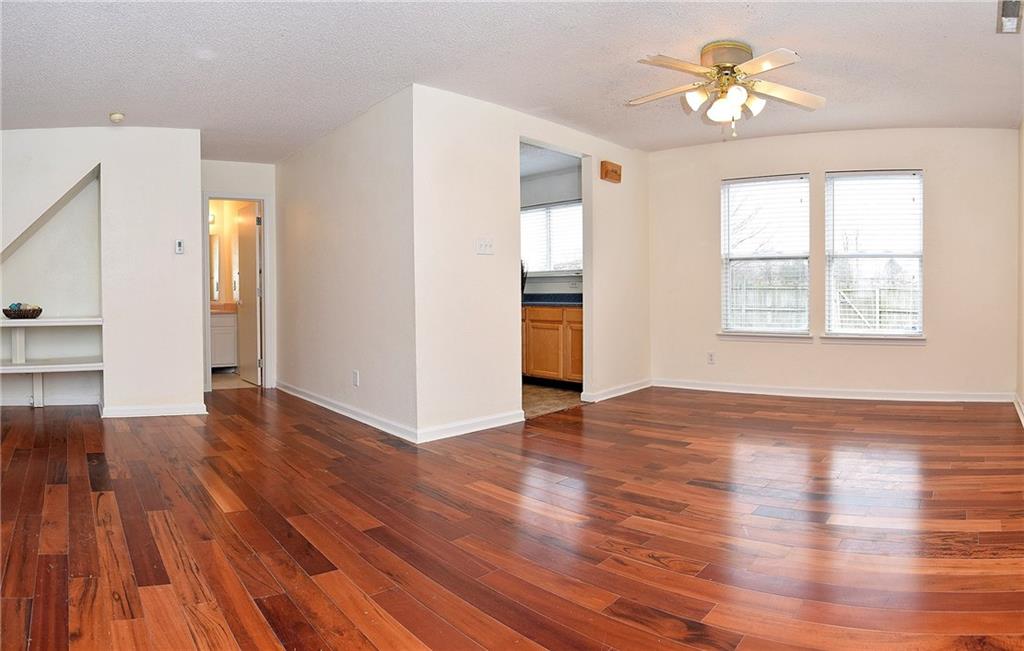 7505 Redcliff Road Indianapolis, IN 46256 - Photo 8 of 32 Gallery Image 8